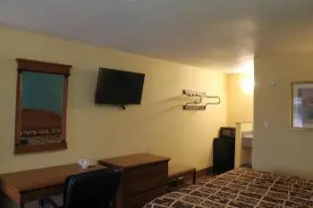 Economy Inn Express 4