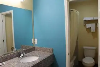 Economy Inn Express 9
